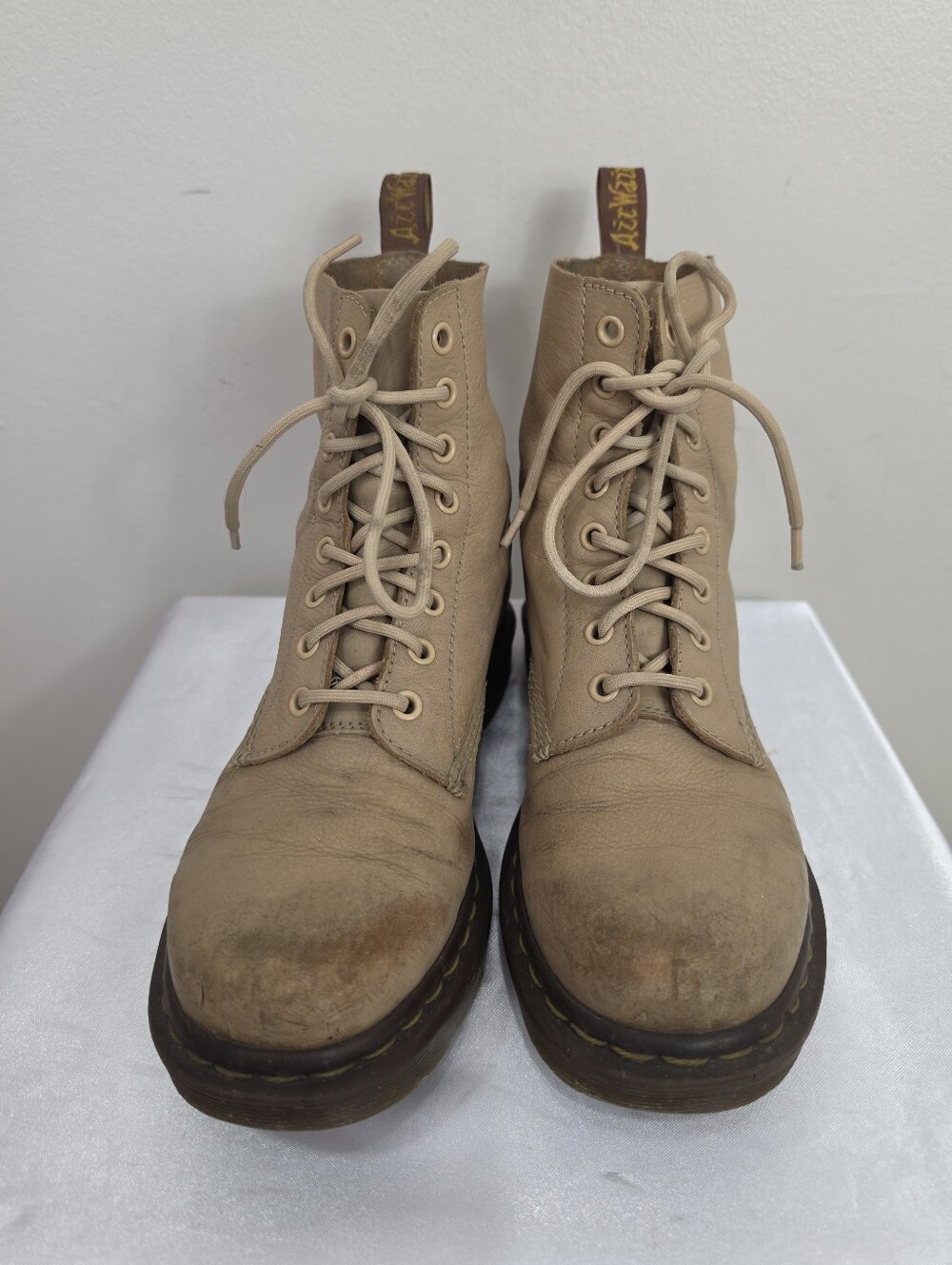 Dr. Martens Beige Leather Lace-Up Ankle Women's Boots - Picture 4 of 15